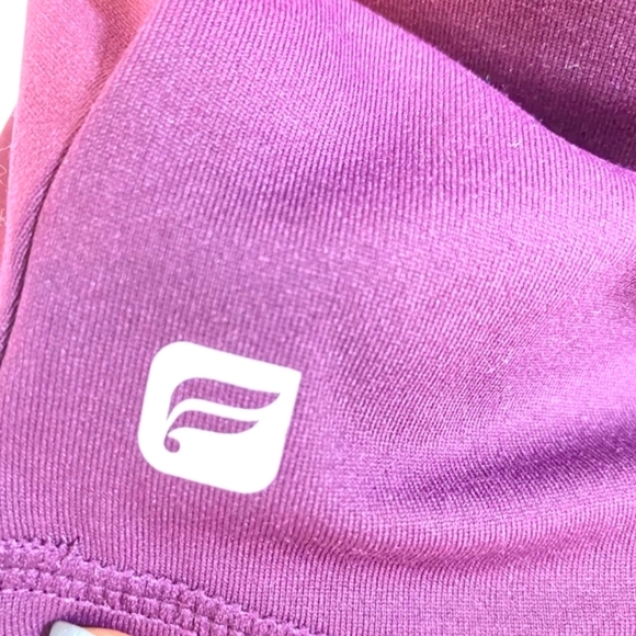 🎁Fabletics Purple Open Back Workout Tank Top - Picture 6 of 8